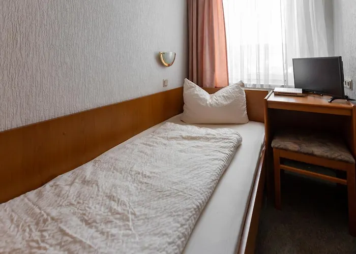 Ξενοδοχείο Froehlich-hoeche 3*